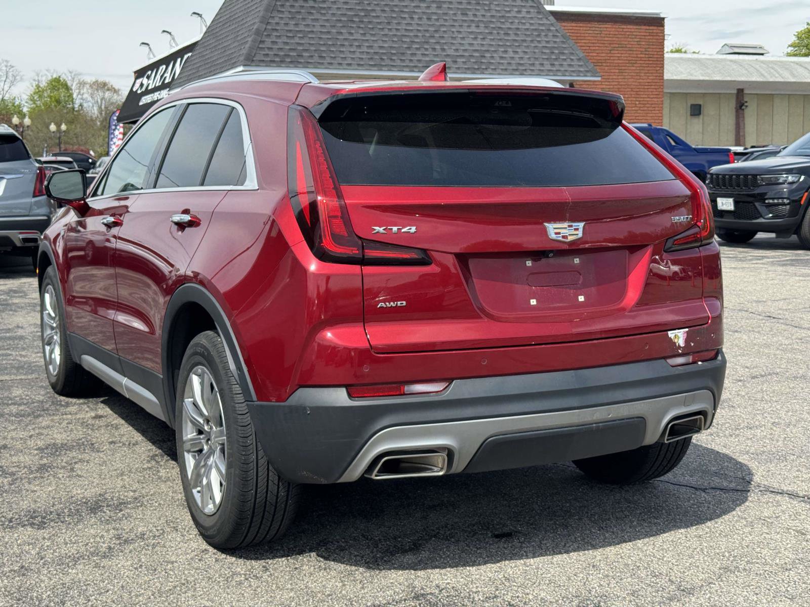 Certified 2022 Cadillac XT4 Premium Luxury w/ Enhanced Visibility Package AWD/4WD image 10
