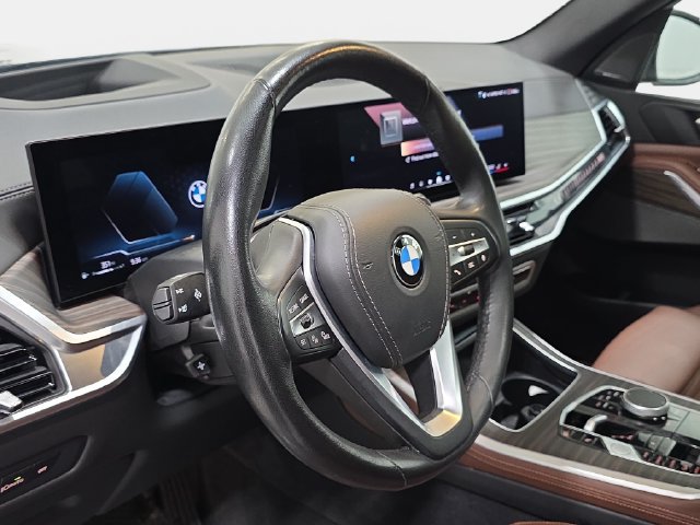 Certified 2025 BMW X5 xDrive40i w/ Premium Package AWD/4WD image 12
