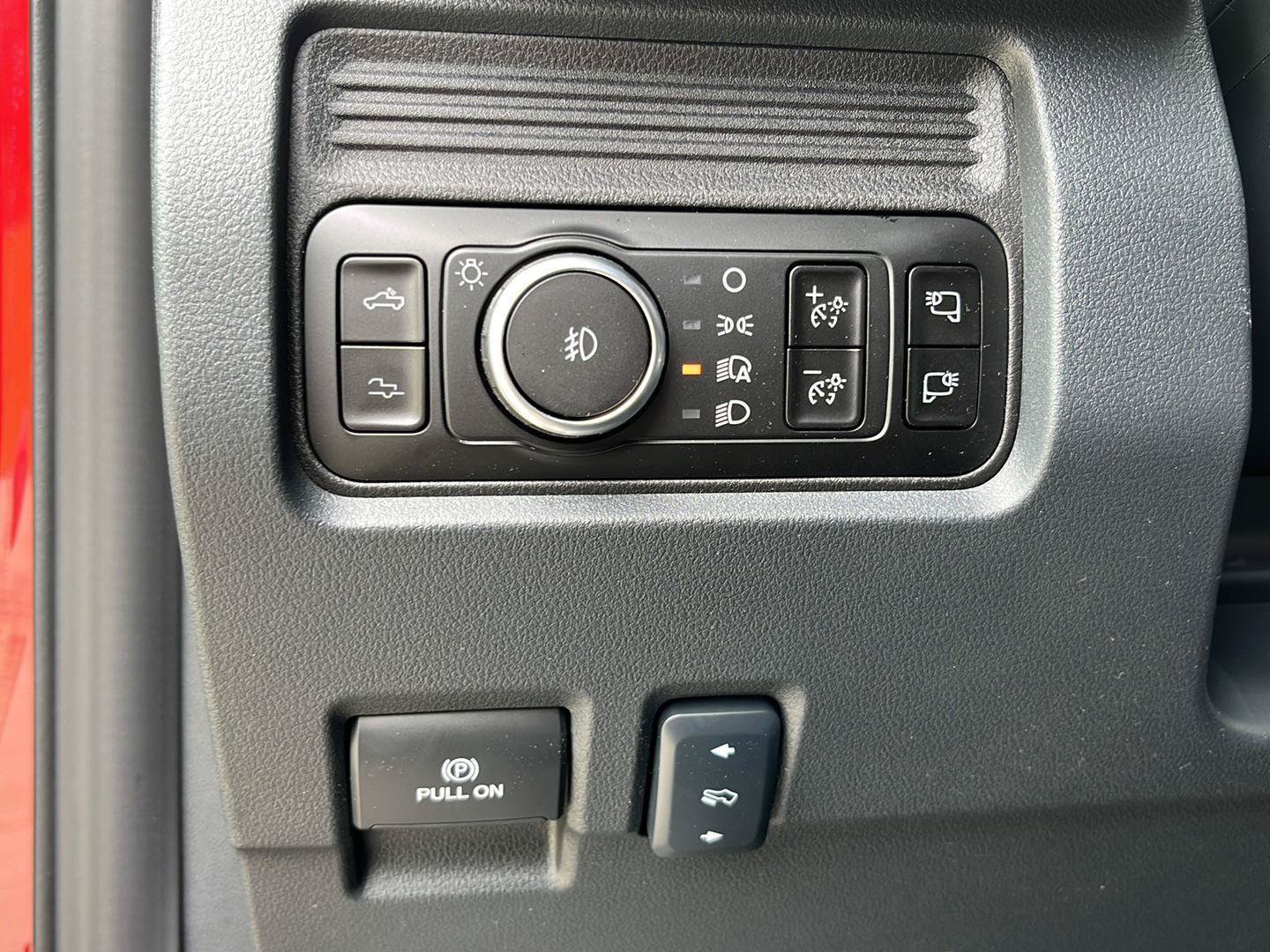 New 2026 Ford F350 Platinum AWD/4WD image 19