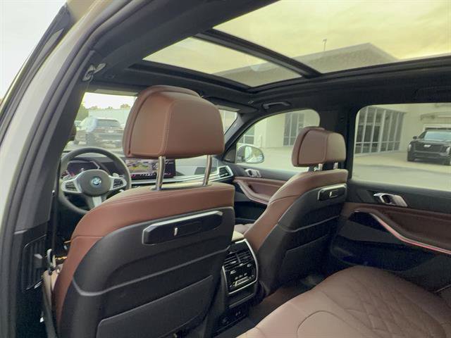 New 2026 BMW X5 xDrive50e w/ M Sport Package AWD/4WD image 28