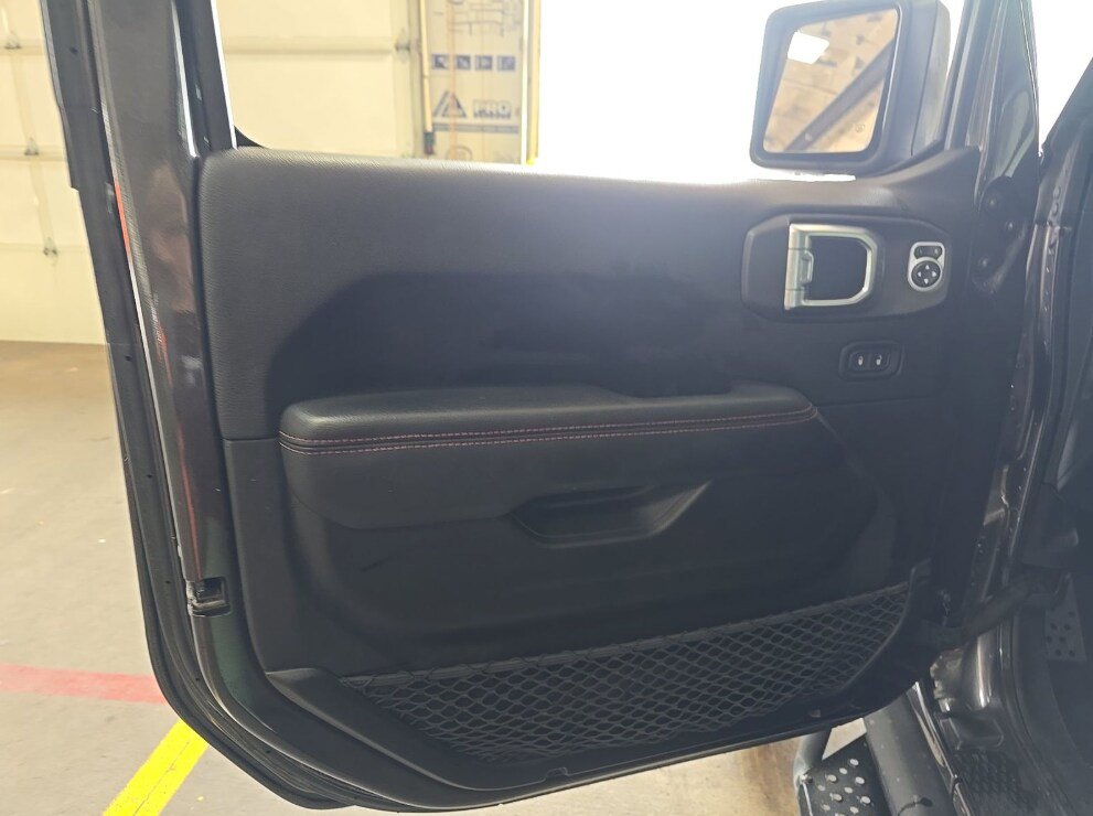 Used 2019 Jeep Wrangler Unlimited Rubicon AWD/4WD image 10
