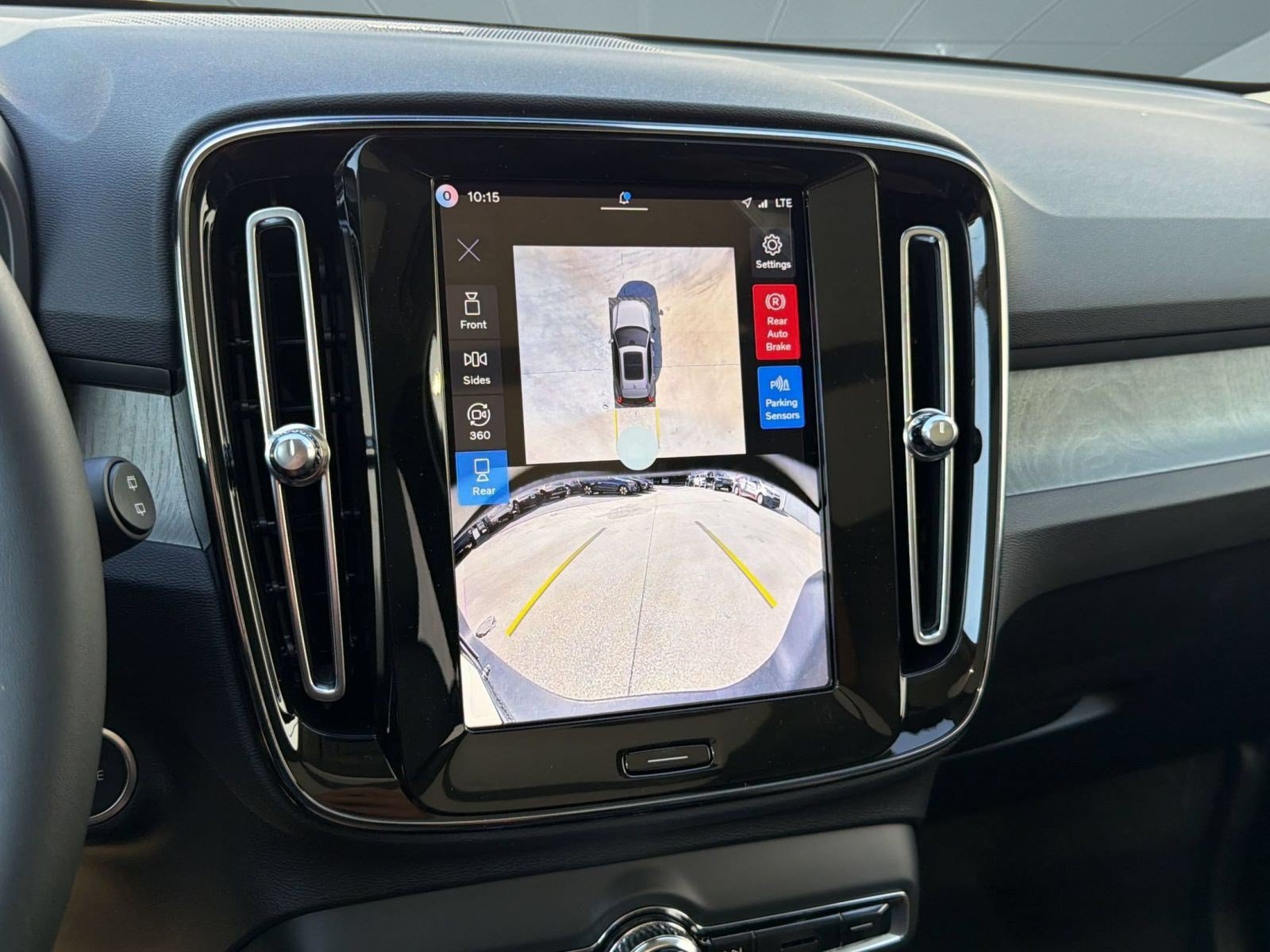 New 2026 Volvo XC40 B5 Ultra w/ Climate Package AWD/4WD image 21