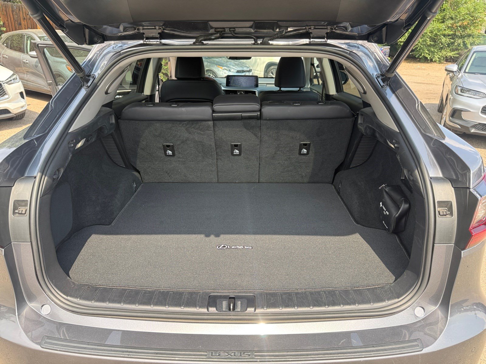 Used 2021 Lexus RX 450h AWD w/ Premium Package image 34