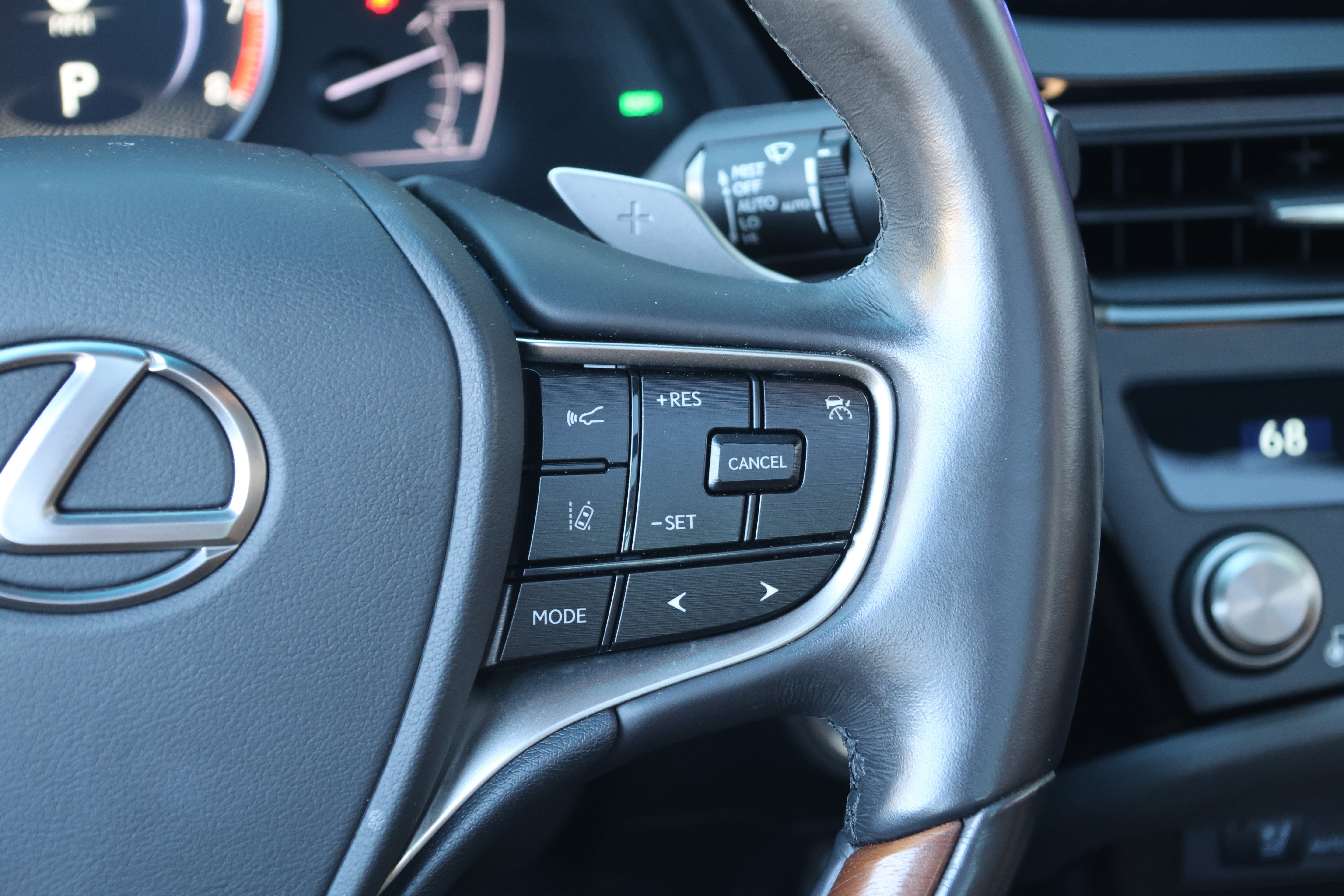 Certified 2025 Lexus ES 350 w/ Technology Package FWD image 31
