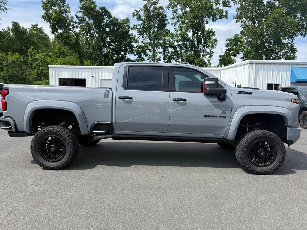 Used 2024 Chevrolet Silverado 2500 LTZ w/ LTZ Plus Package AWD/4WD image 8