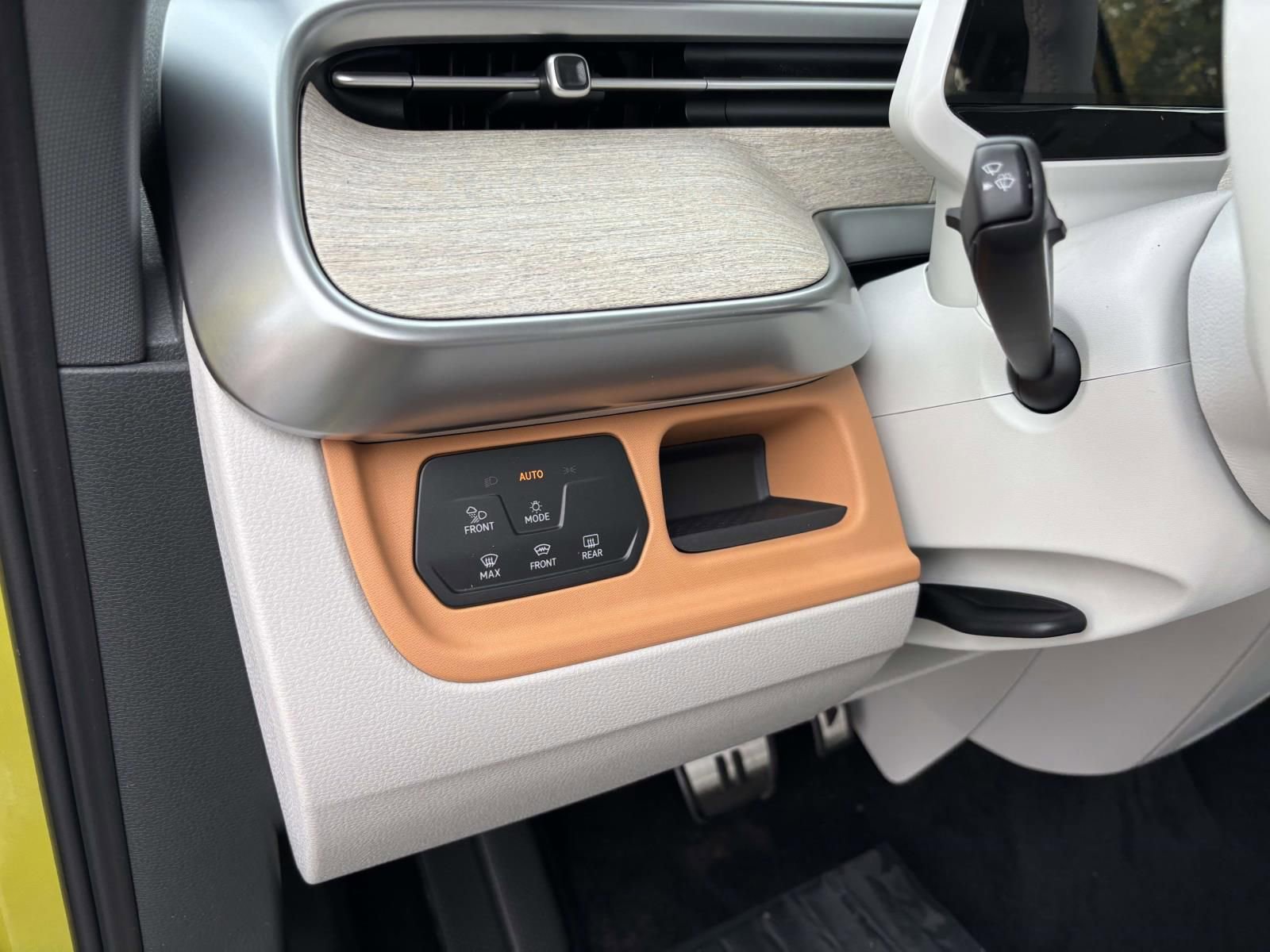 New 2025 Volkswagen ID. Buzz Pro S Plus image 15