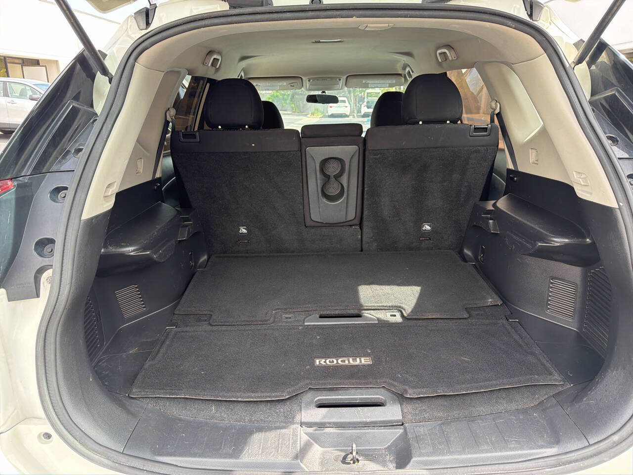 Used 2017 Nissan Rogue S FWD image 8