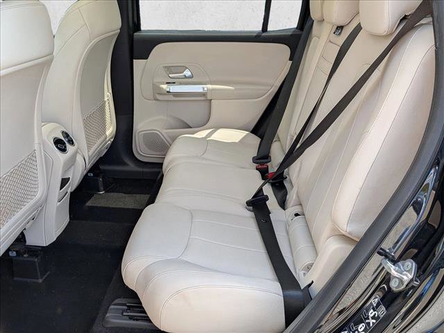 Used 2023 Mercedes-Benz GLB 250 4MATIC image 21