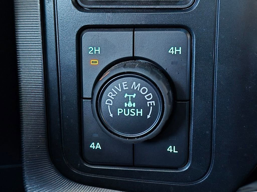 Used 2025 Ford F150 Platinum w/ Equipment Group 702A High image 30