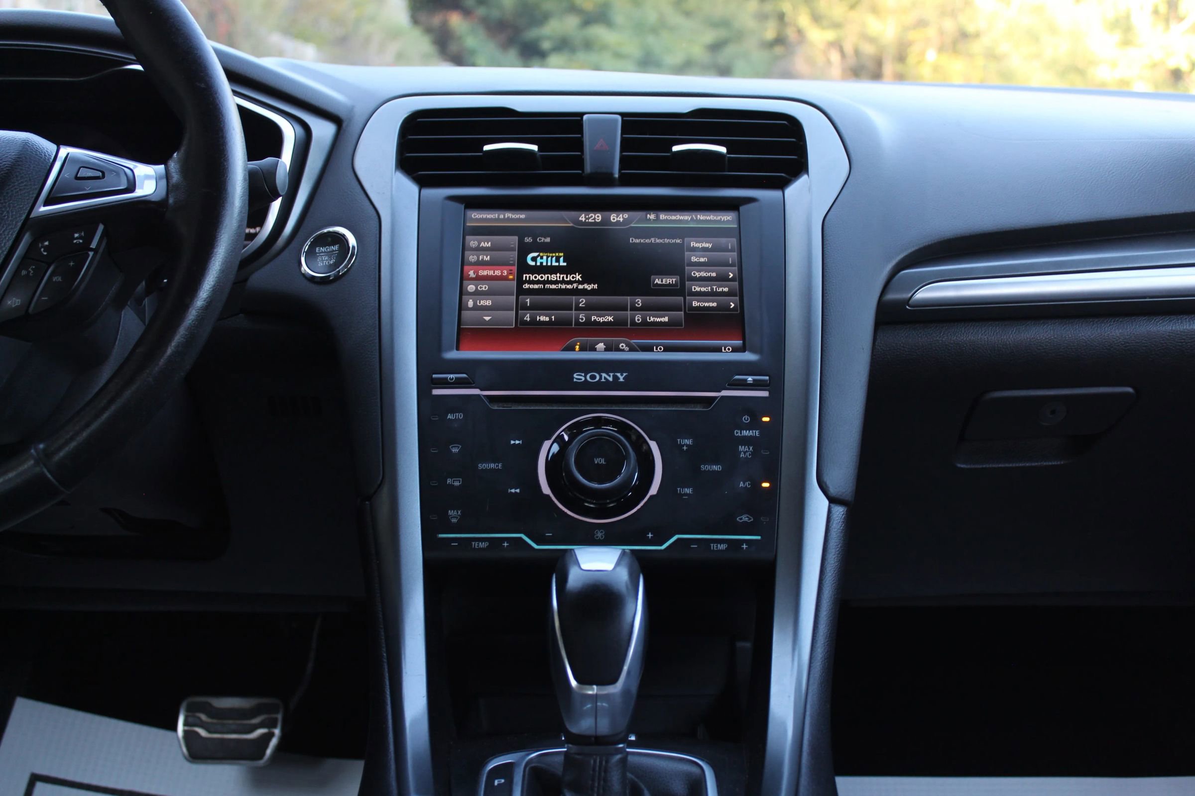 Used 2014 Ford Fusion Titanium image 21