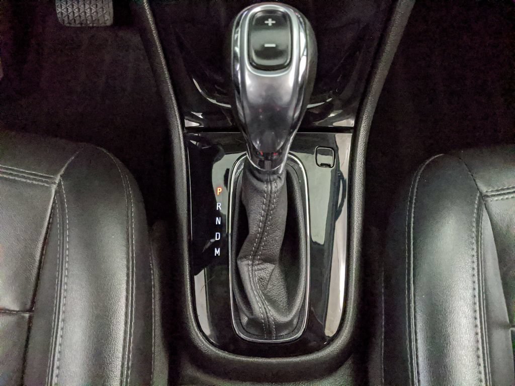Used 2018 Buick Encore Essence AWD/4WD image 10