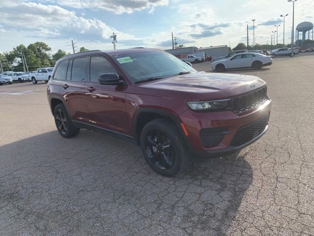 Used 2023 Jeep Grand Cherokee Altitude
