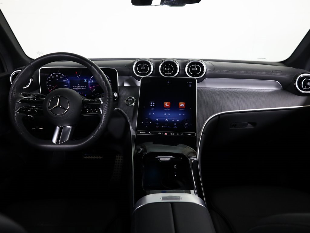 Certified 2025 Mercedes-Benz GLC 300 4MATIC image 33