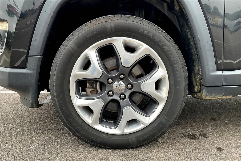 Used 2019 Jeep Compass Limited image 8