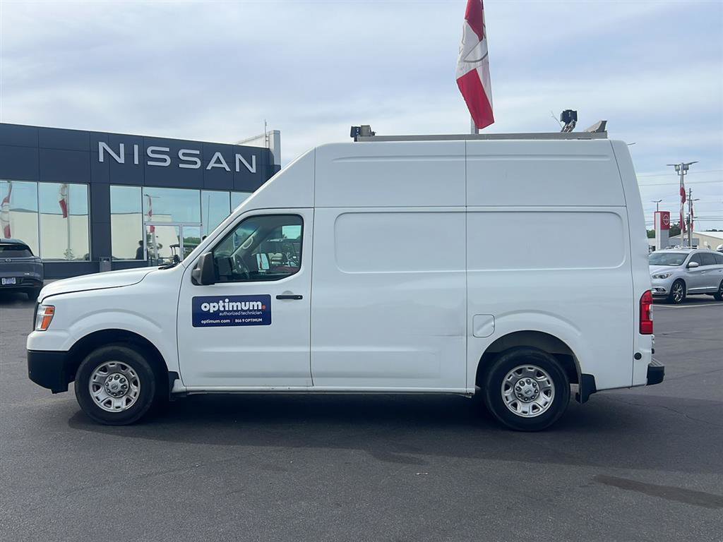 Used 2021 Nissan NV 2500 SV image 3