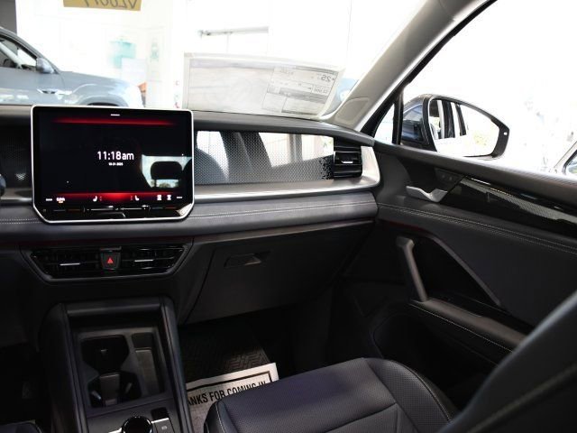 New 2026 Volkswagen Tiguan SE image 15