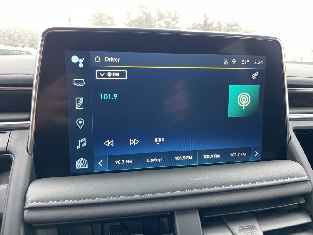 Used 2024 Chevrolet Suburban LT image 10