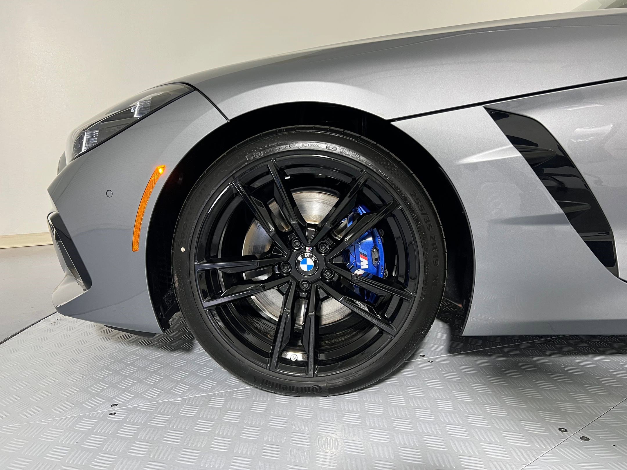 New 2026 BMW Z4 M40i w/ Premium Package image 11