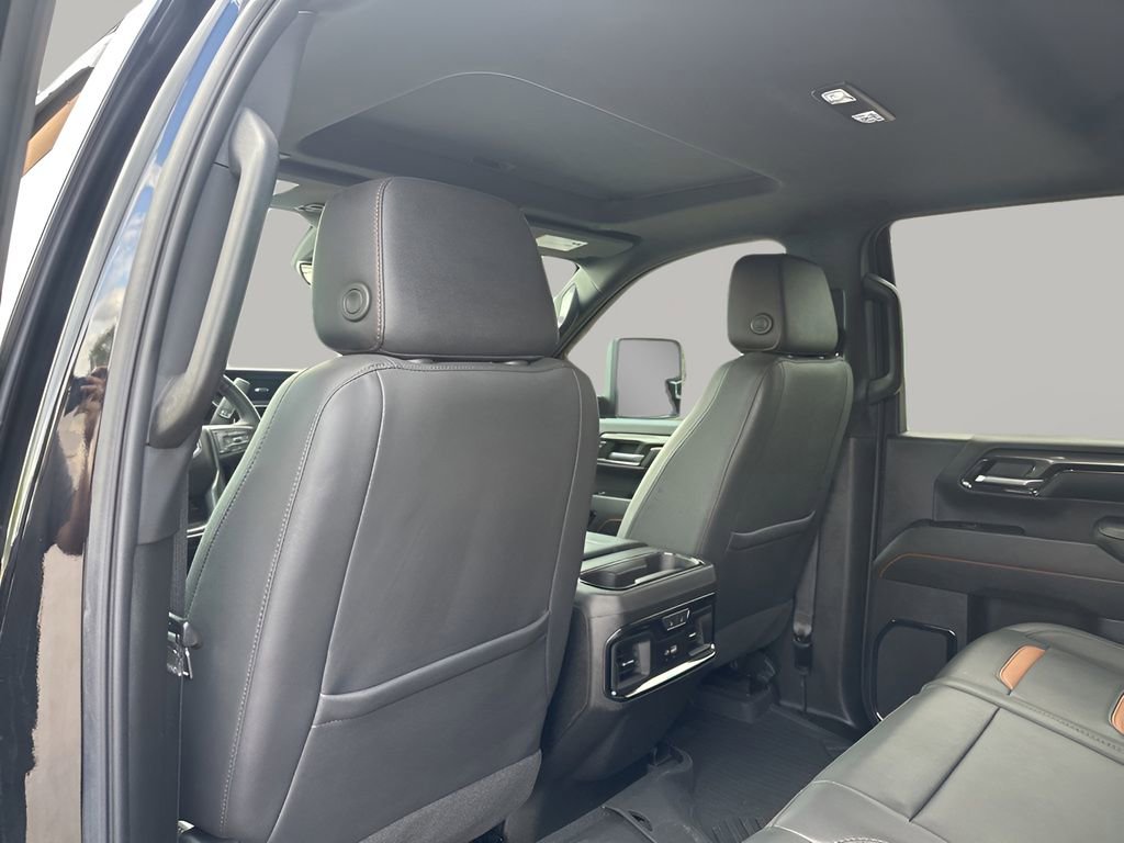 Used 2024 GMC Sierra 2500 AT4 w/ AT4 Premium Plus Package AWD/4WD image 18