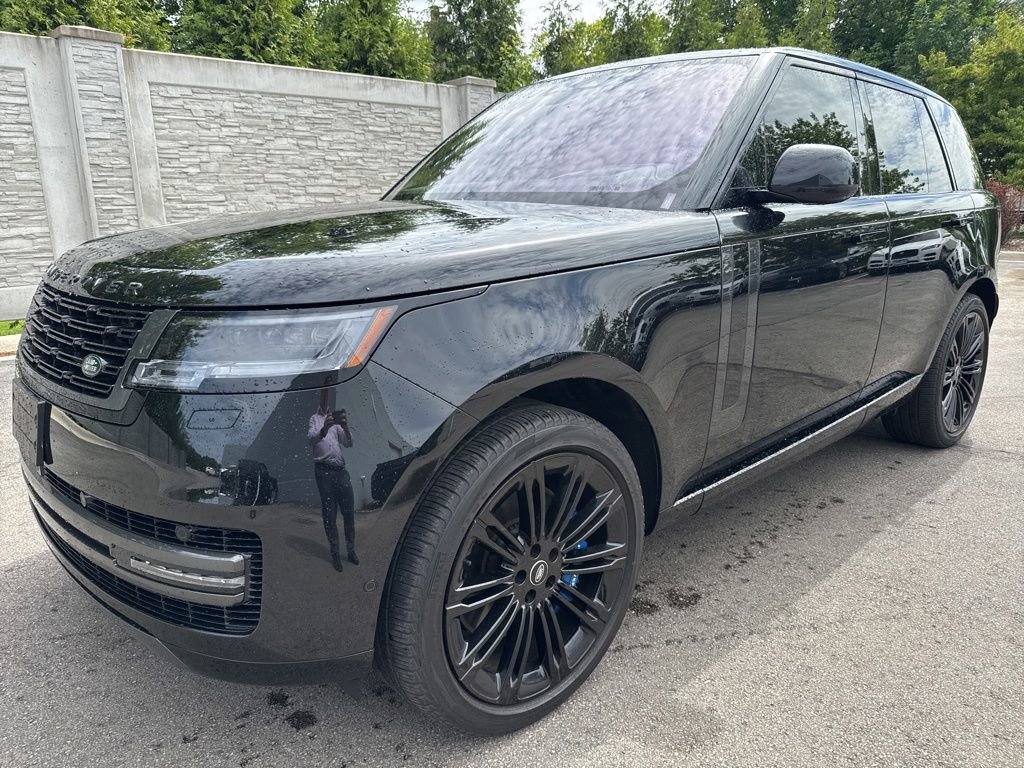 Used 2023 Land Rover Range Rover First Edition AWD/4WD image 1