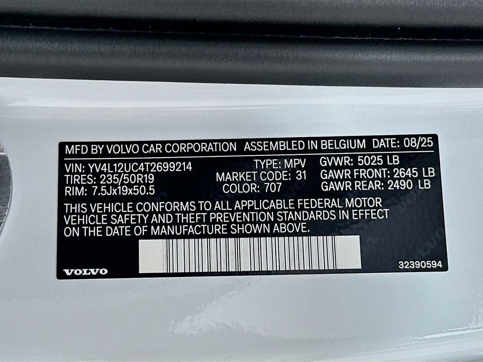 New 2026 Volvo XC40 B5 Plus w/ Protection Package Premier image 31