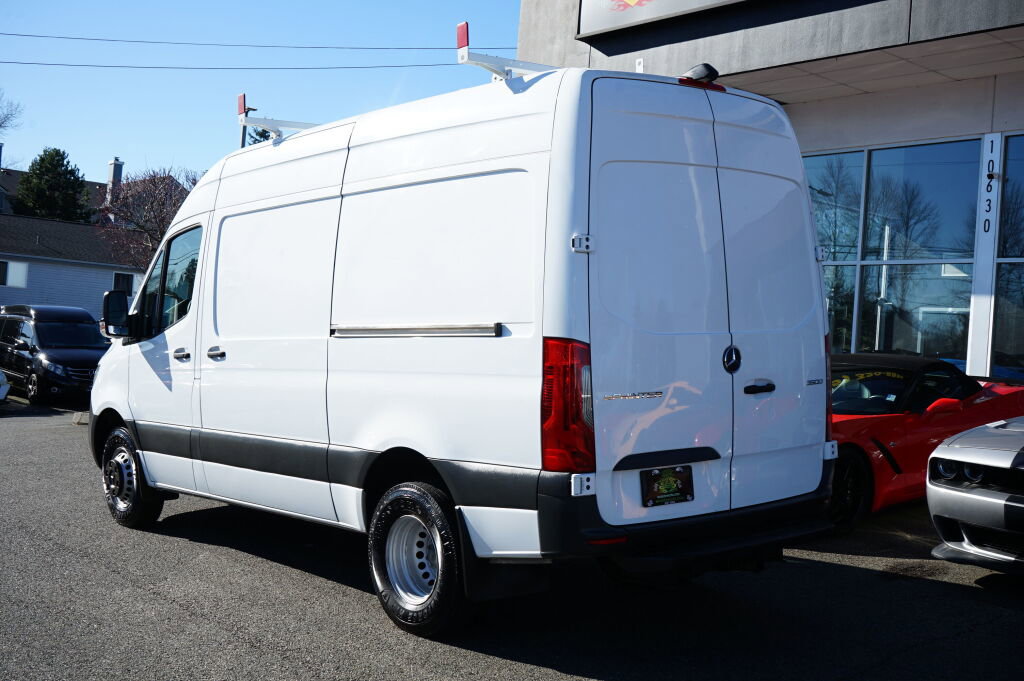 Used 2019 Mercedes-Benz Sprinter 144 image 3