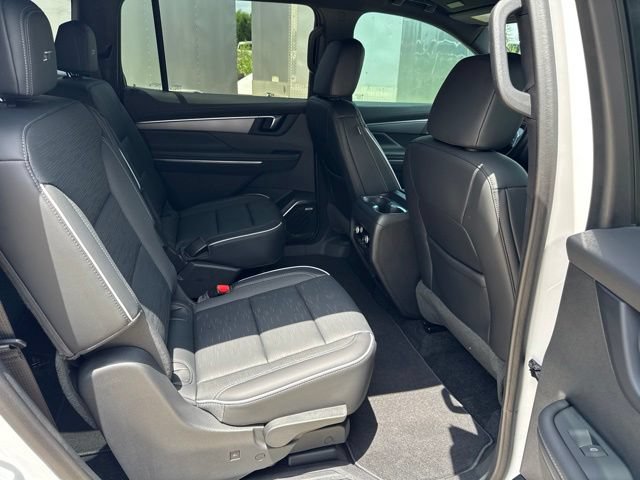 Used 2025 Buick Enclave Sport Touring w/ Power Package FWD image 24