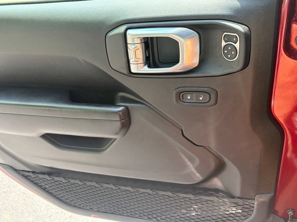Used 2021 Jeep Wrangler Sport AWD/4WD image 19