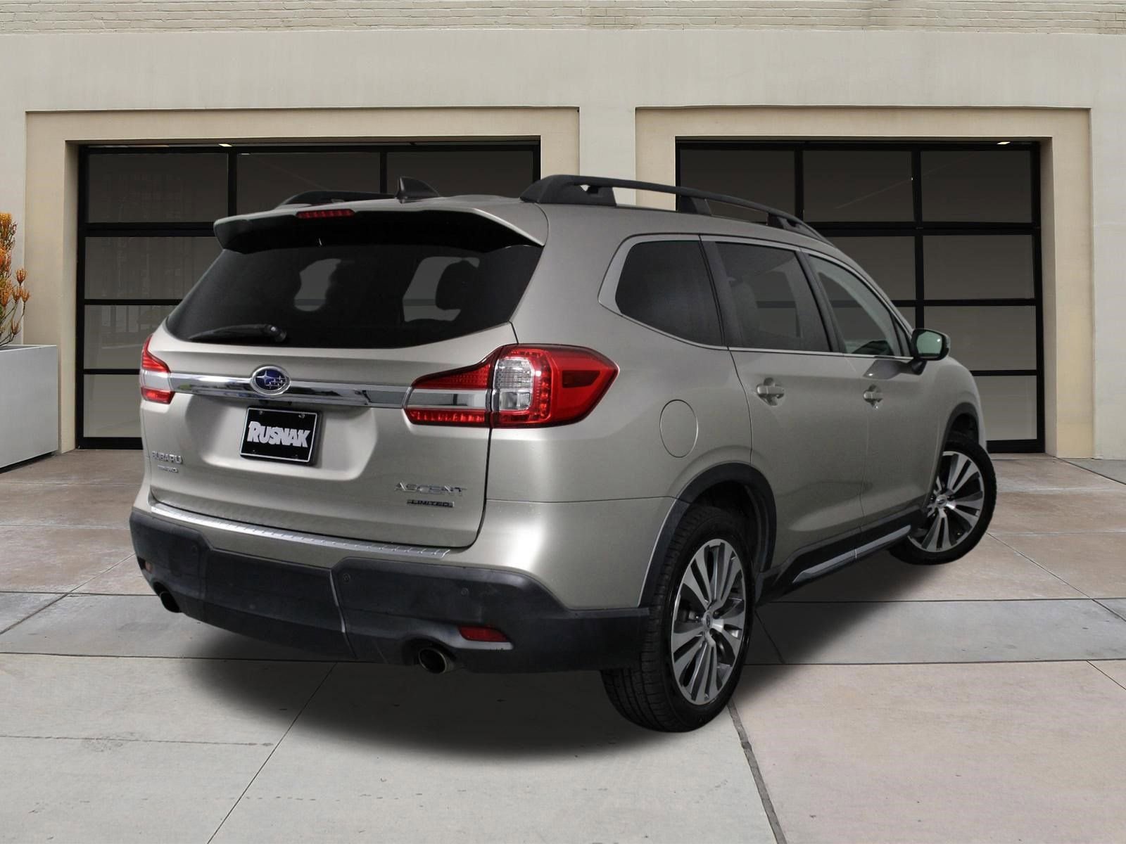 Used 2019 Subaru Ascent Limited AWD/4WD image 4