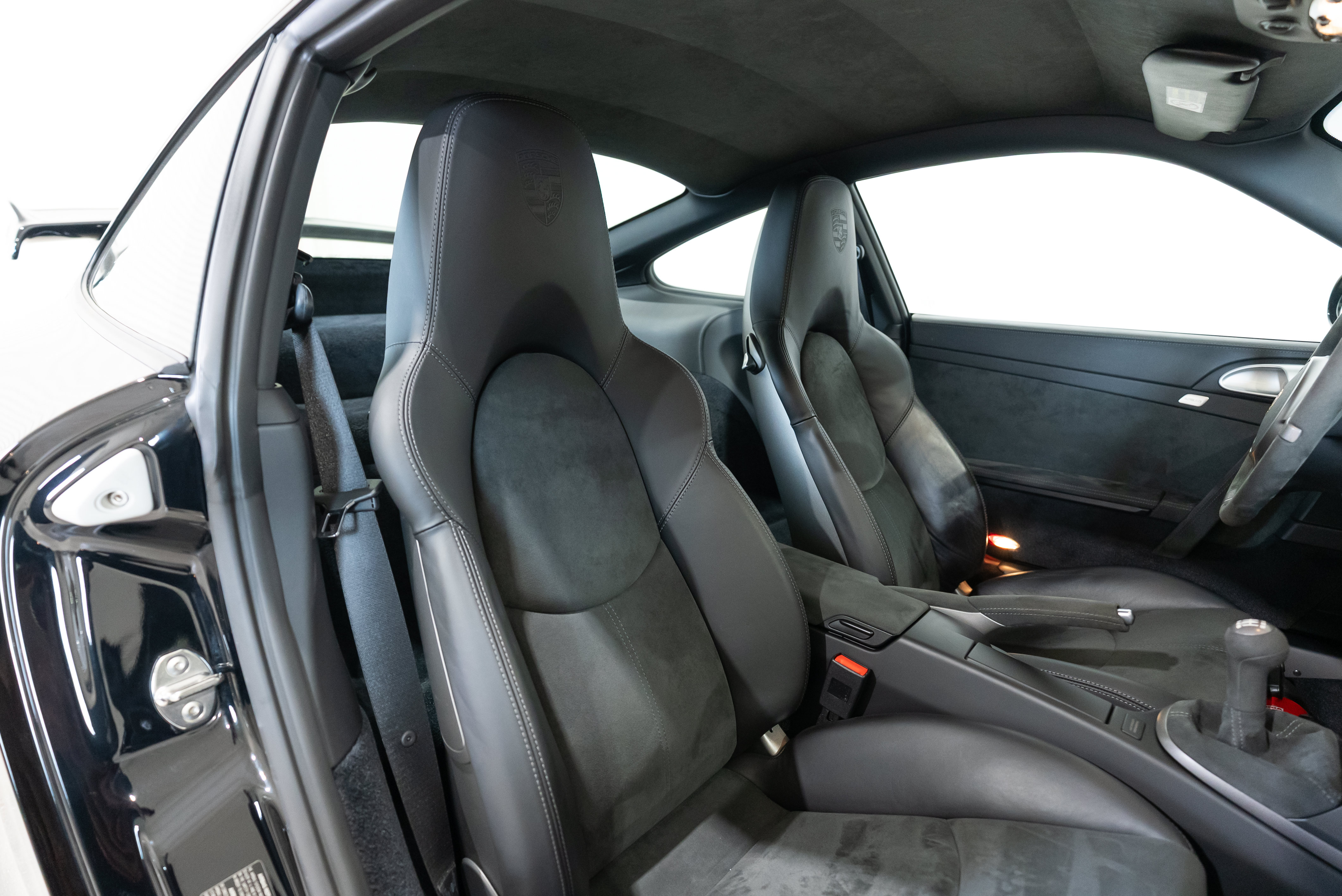 Used 2010 Porsche 911 GT3 RWD image 33