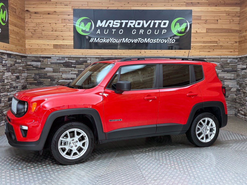 Used 2023 Jeep Renegade Latitude w/ Premium Group AWD/4WD image 11