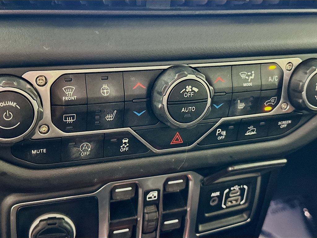Certified 2025 Jeep Gladiator Sport AWD/4WD image 26