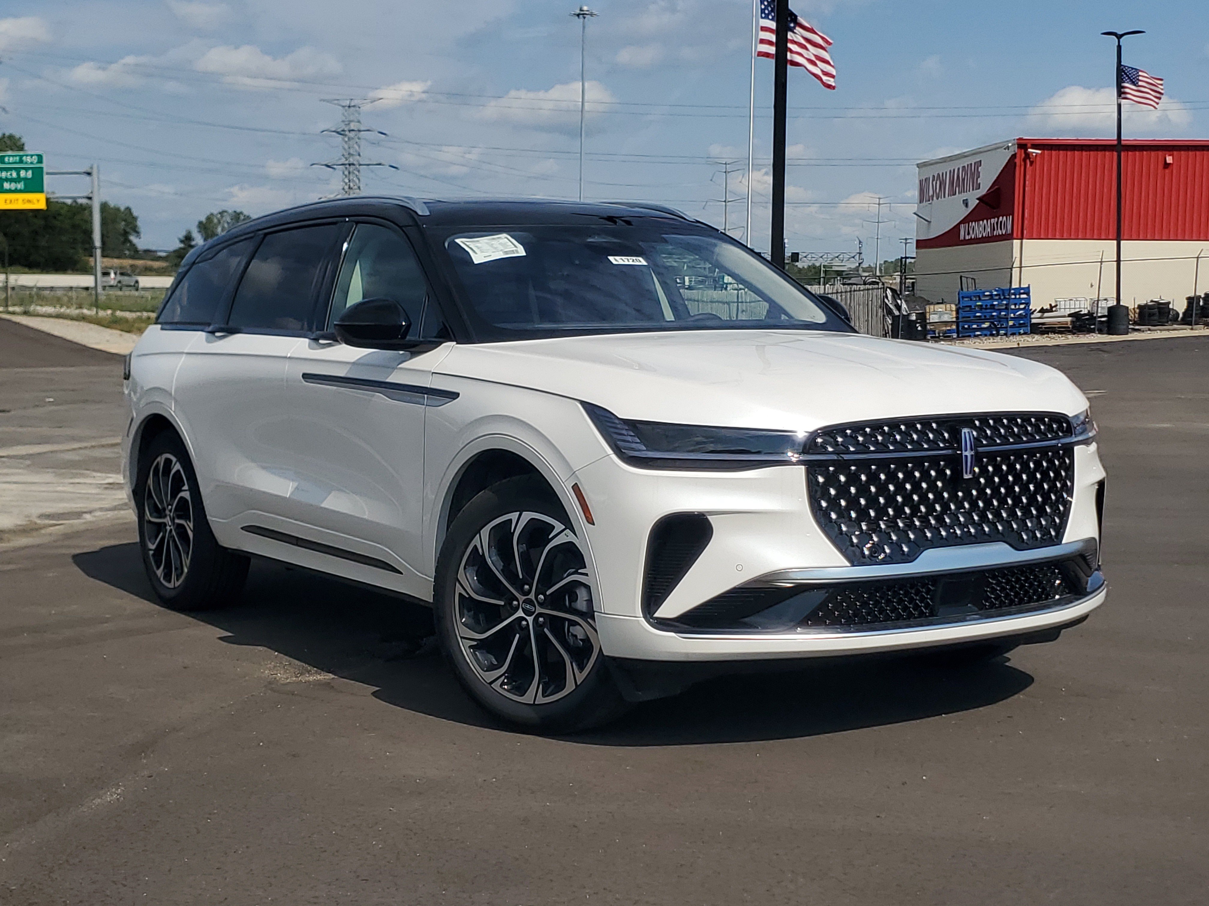 New 2026 Lincoln Nautilus Reserve AWD/4WD image 1
