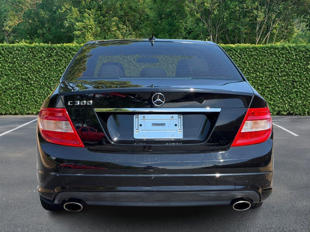 Used 2009 Mercedes-Benz C 300 Sedan image 5