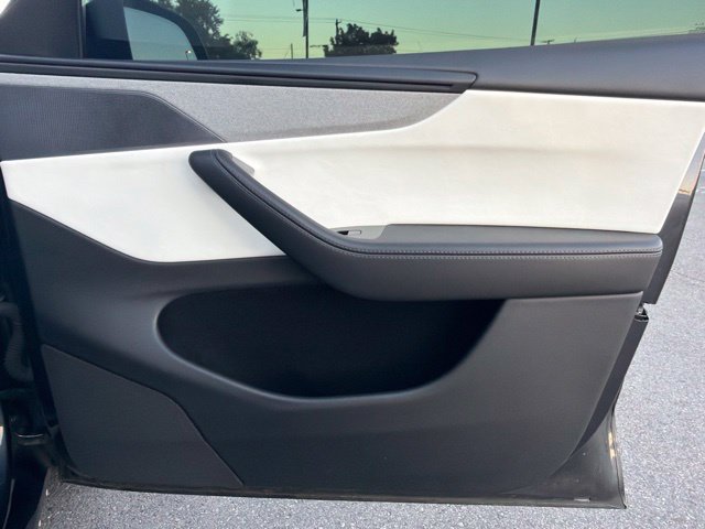 Used 2026 Tesla Model Y Long Range AWD/4WD image 11
