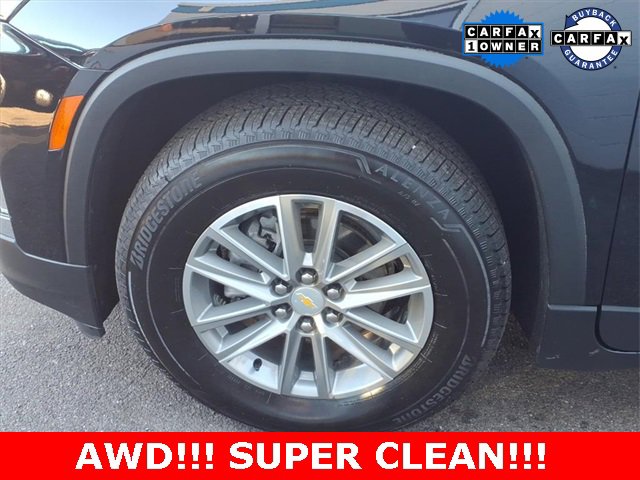 Used 2022 Chevrolet Traverse LT image 8