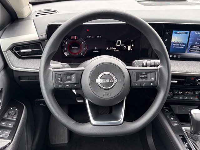 New 2026 Nissan Kicks SV w/ Cold Weather Package FWD image 34