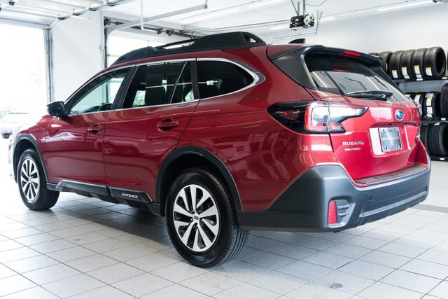 Used 2022 Subaru Outback Premium AWD/4WD image 4