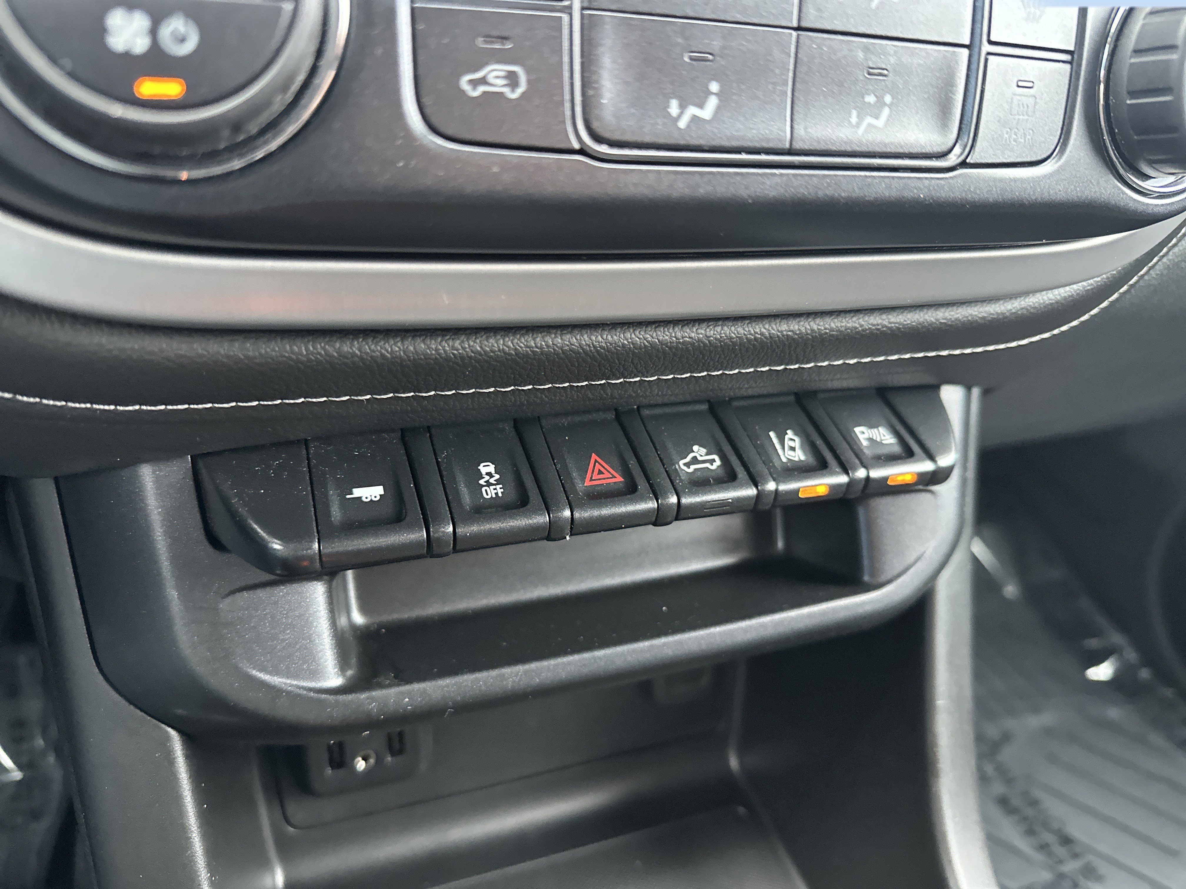 Used 2021 GMC Canyon Elevation w/ Driver Alert Package image 20