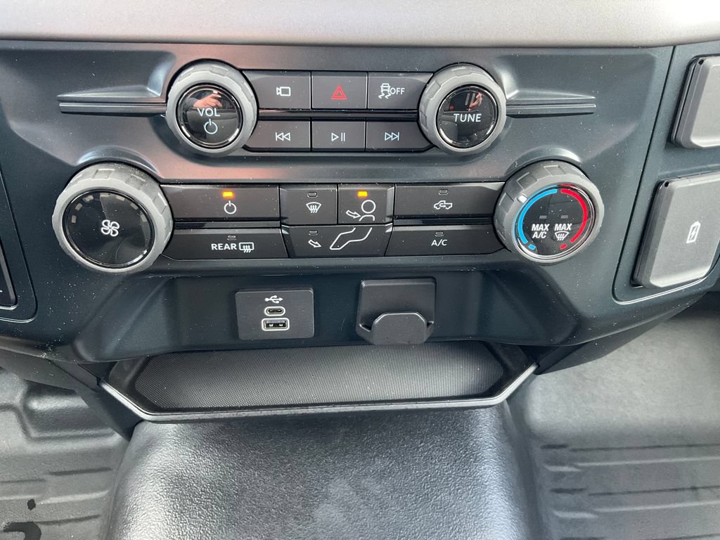 Used 2025 Ford F150 XL w/ Equipment Group 103A High AWD/4WD image 9