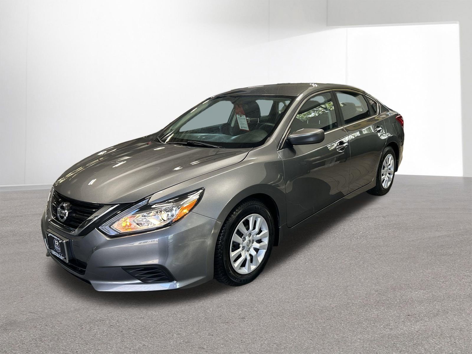 Used 2017 Nissan Altima 2.5 S w/ Power Driver Seat Package FWD image 10