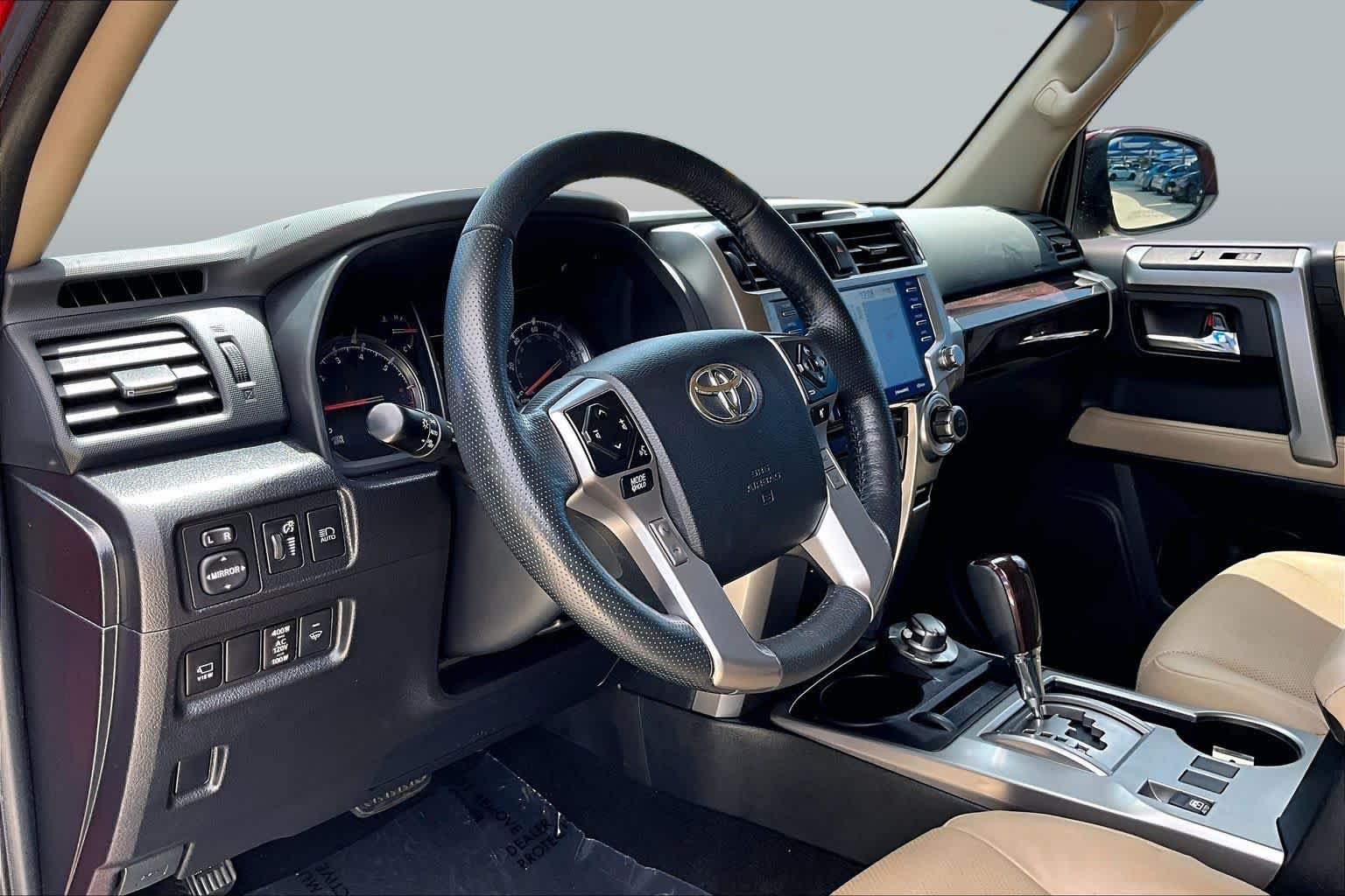 Used 2023 Toyota 4Runner Limited AWD/4WD image 17