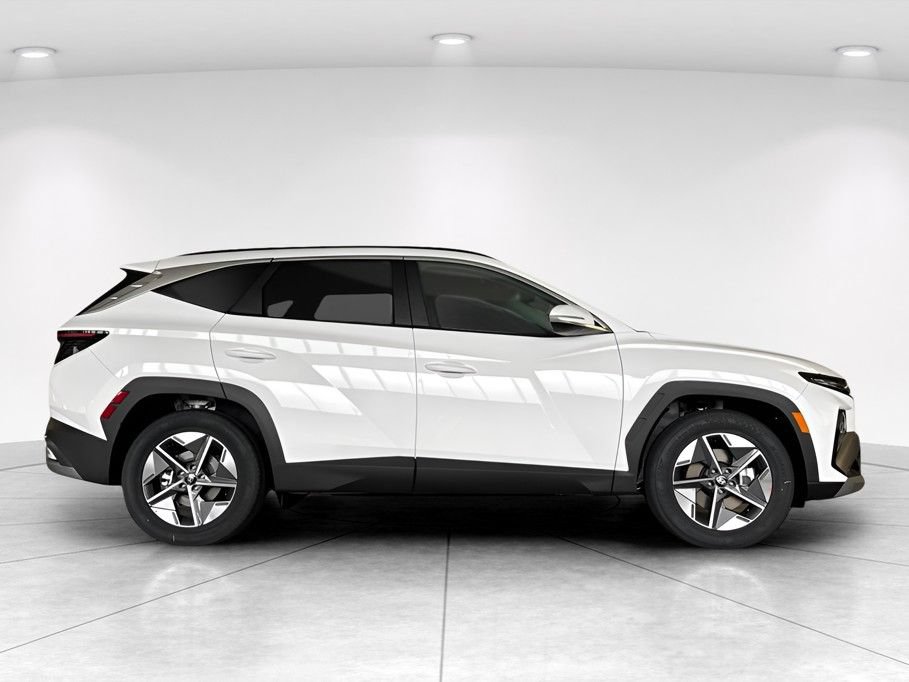 New 2026 Hyundai Tucson SEL FWD image 3