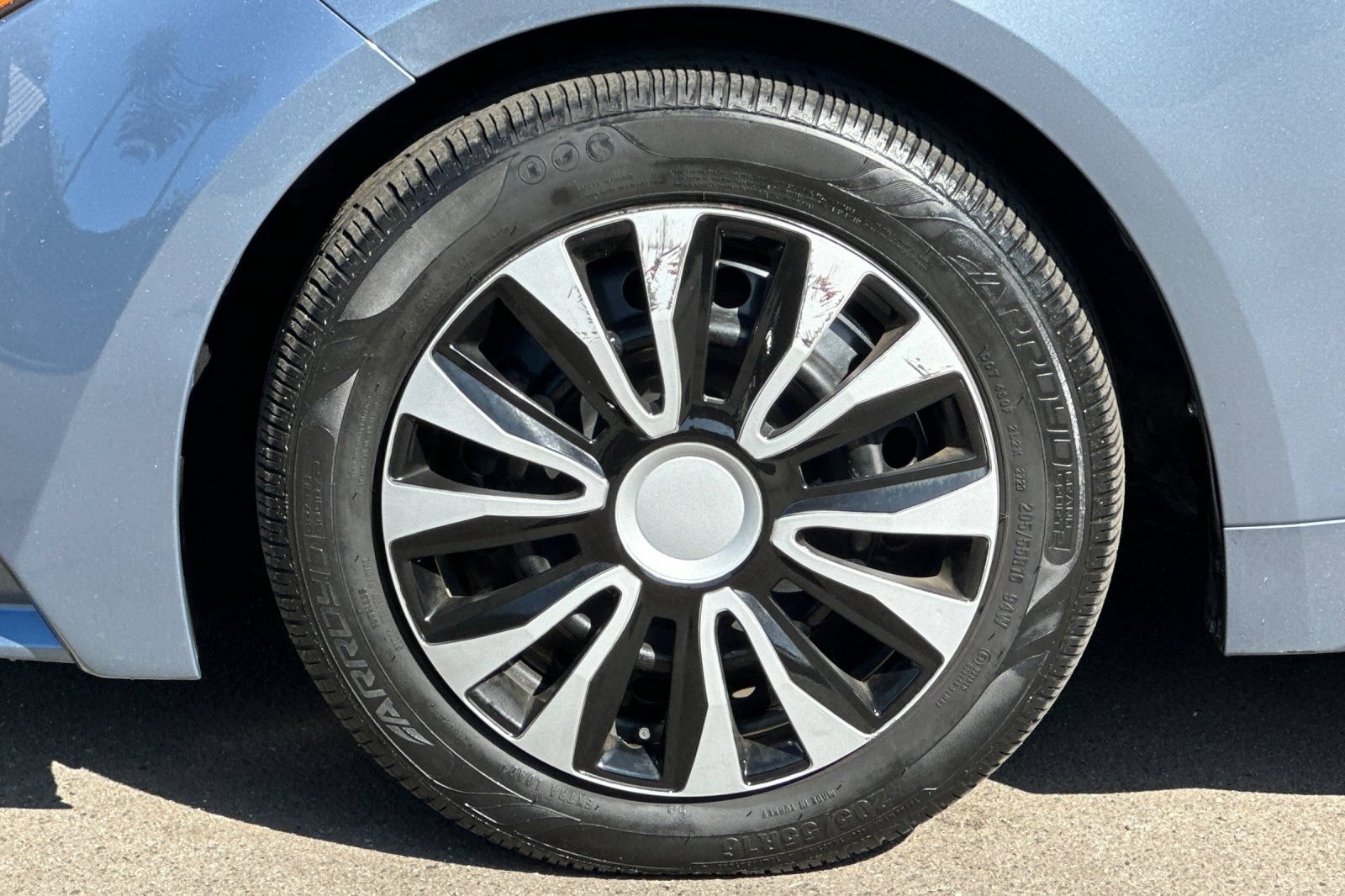 Used 2021 Toyota Corolla LE w/ Carpet Mat Package (TMS) FWD image 24