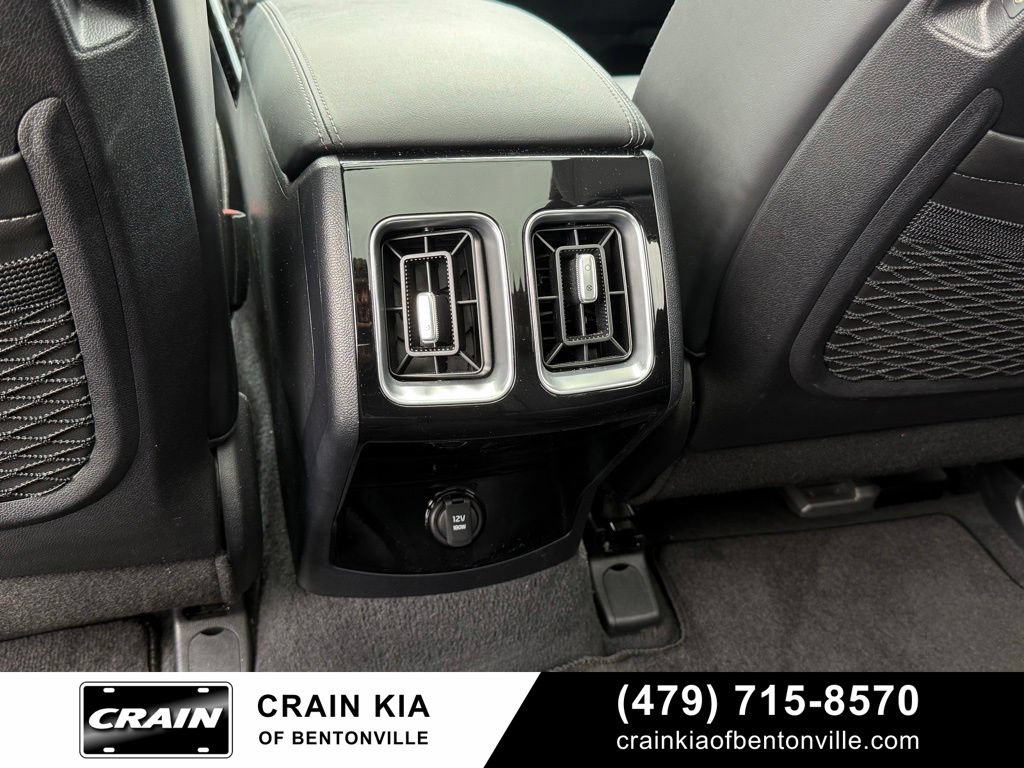 Certified 2025 Kia Sorento SX FWD image 29