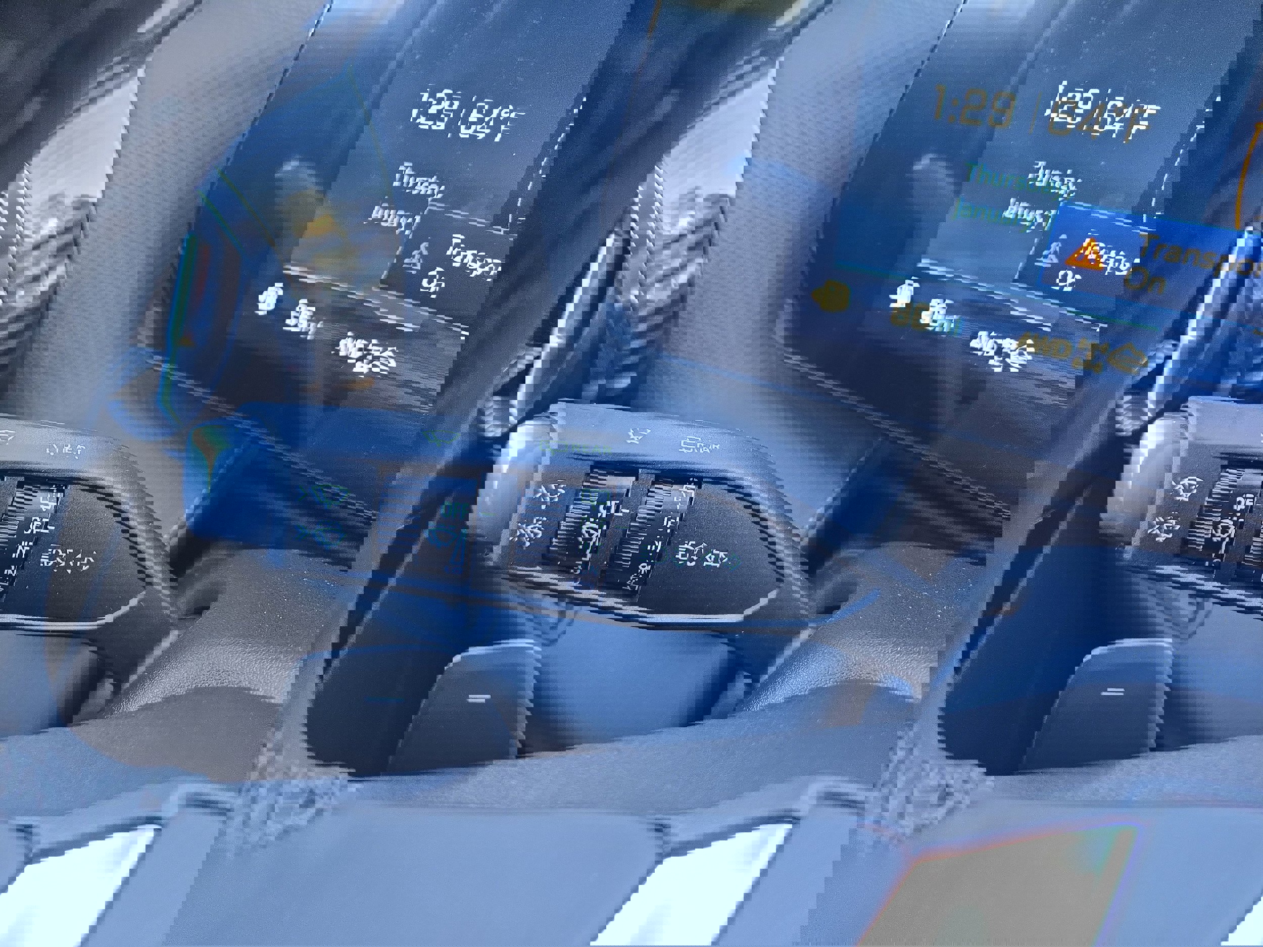 New 2026 Chevrolet Equinox LT w/ Convenience Package II image 27