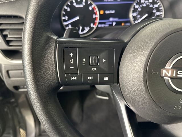 Used 2024 Nissan Rogue S image 15