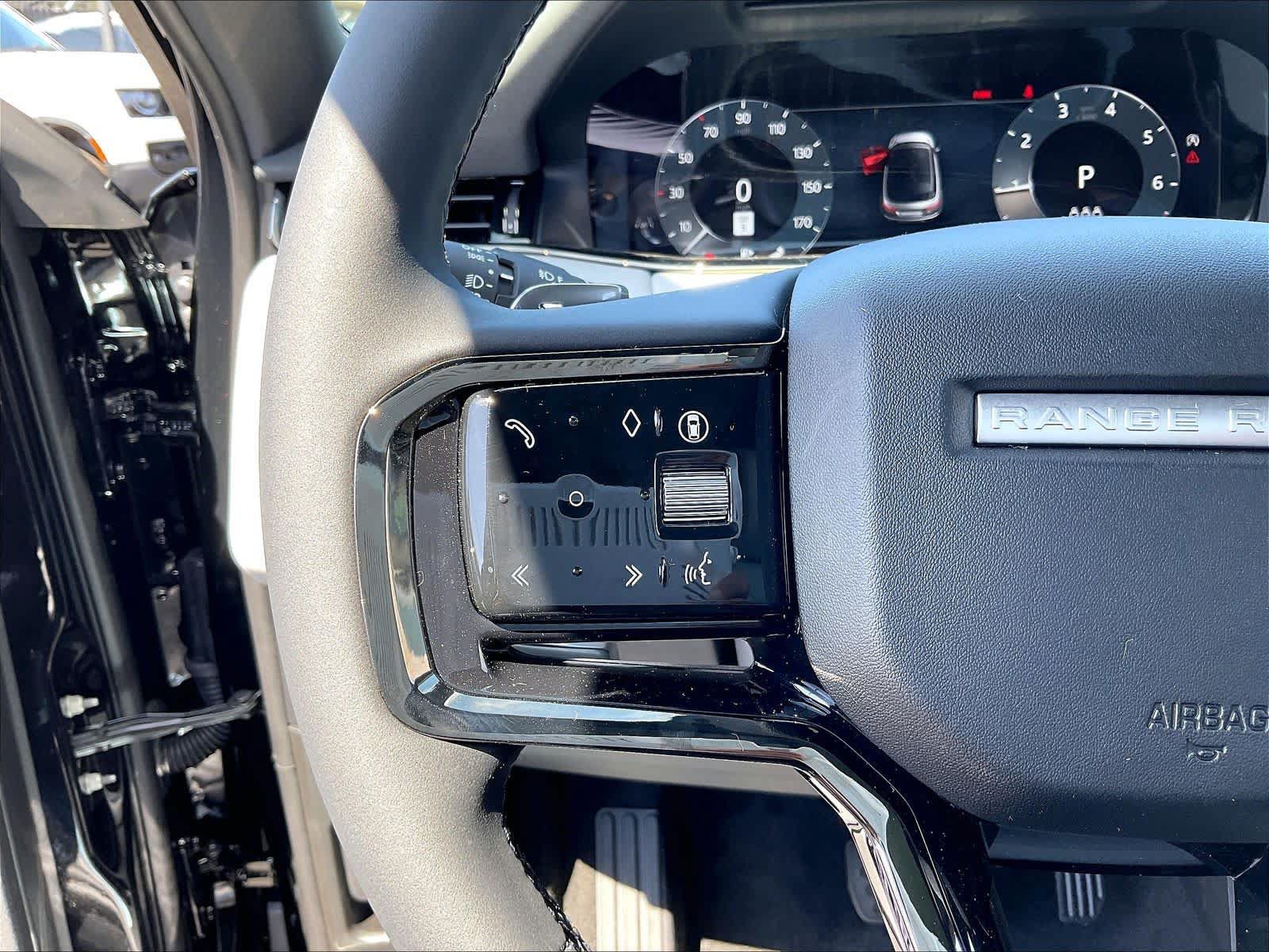 New 2026 Land Rover Range Rover Evoque S AWD/4WD image 17
