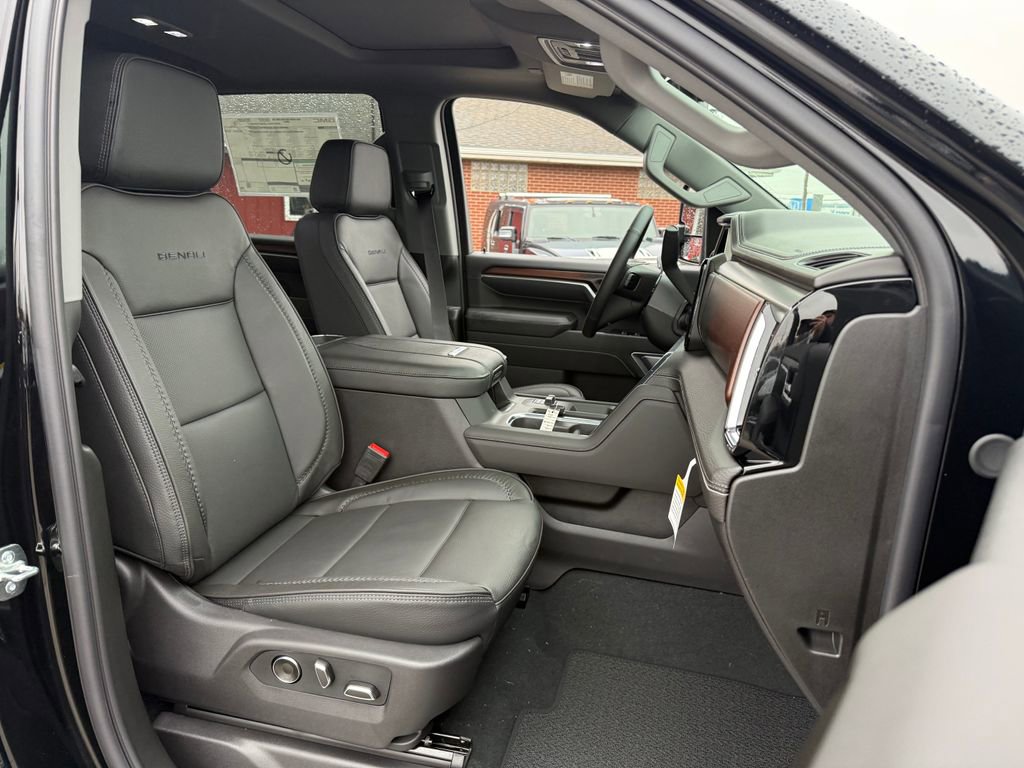 New 2026 GMC Sierra 3500 Denali w/ Denali Reserve Package image 26