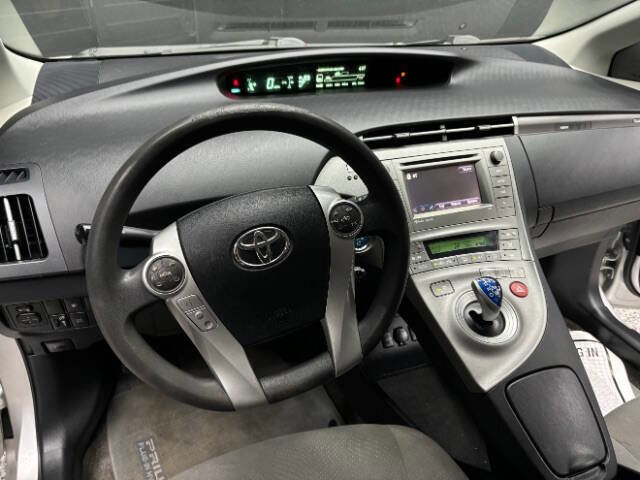Used 2014 Toyota Prius Prime Plug-In image 12